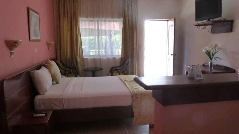 Riviera Taouyah Hotel Conakry Exterior photo