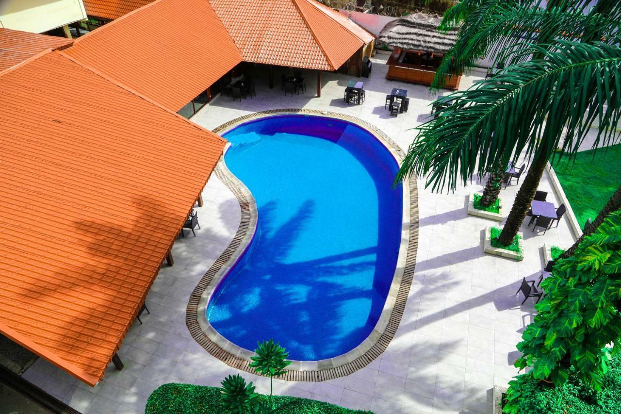 Riviera Taouyah Hotel Conakry Exterior photo