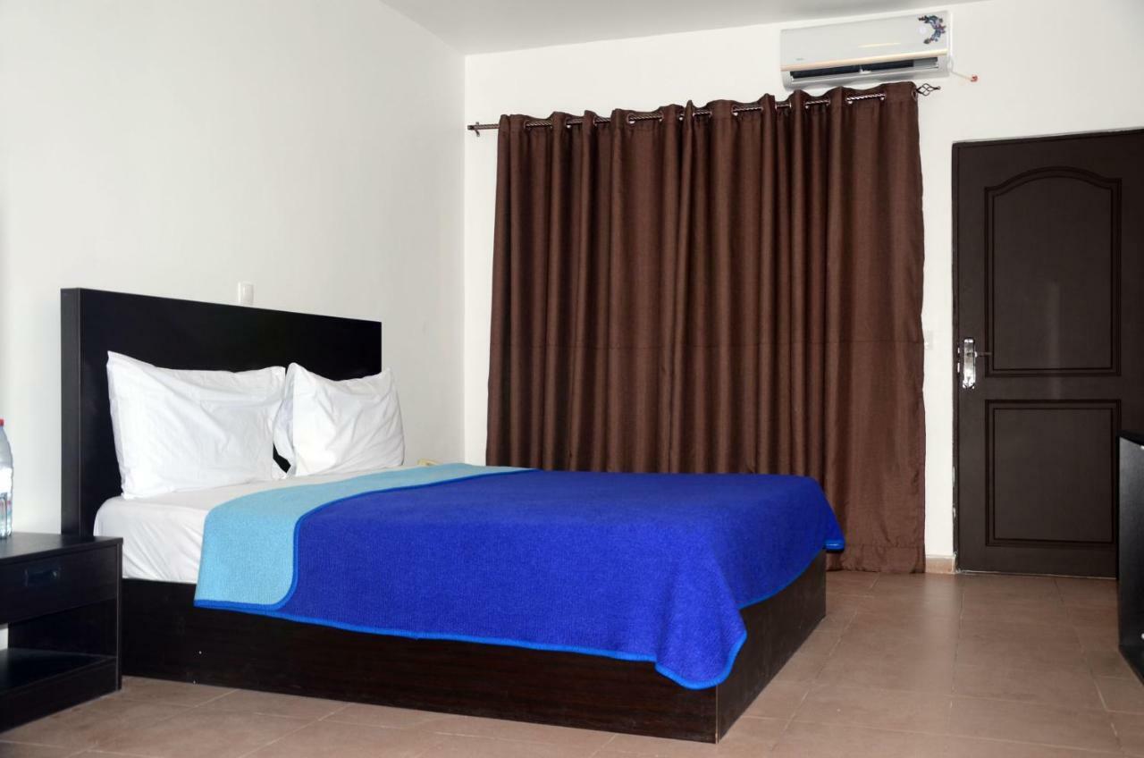 Riviera Taouyah Hotel Conakry Exterior photo